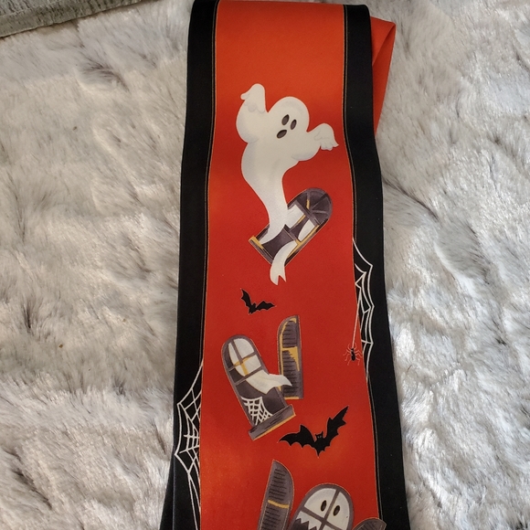 Hallmark Seasonal Concepts Men's Halloween Spooky Novelty Ghost Tie - Picture 4 of 6
